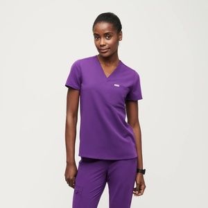 Figs DIGITAL GRAPE Limited Edition Top